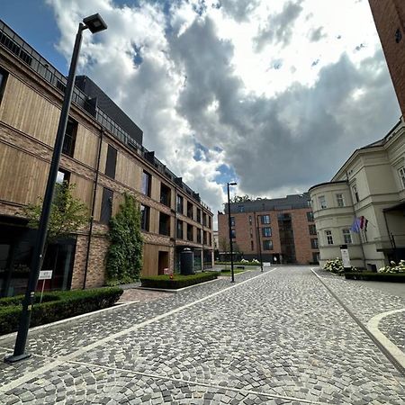 Ferienwohnung Browar Lubicz- 5Min Walk To The Old Town, Garage Krakau Exterior foto