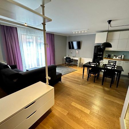 Ferienwohnung Browar Lubicz- 5Min Walk To The Old Town, Garage Krakau Exterior foto