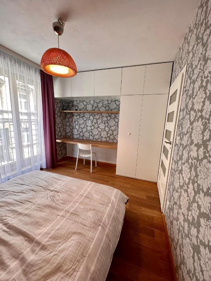 Ferienwohnung Browar Lubicz- 5Min Walk To The Old Town, Garage Krakau Exterior foto